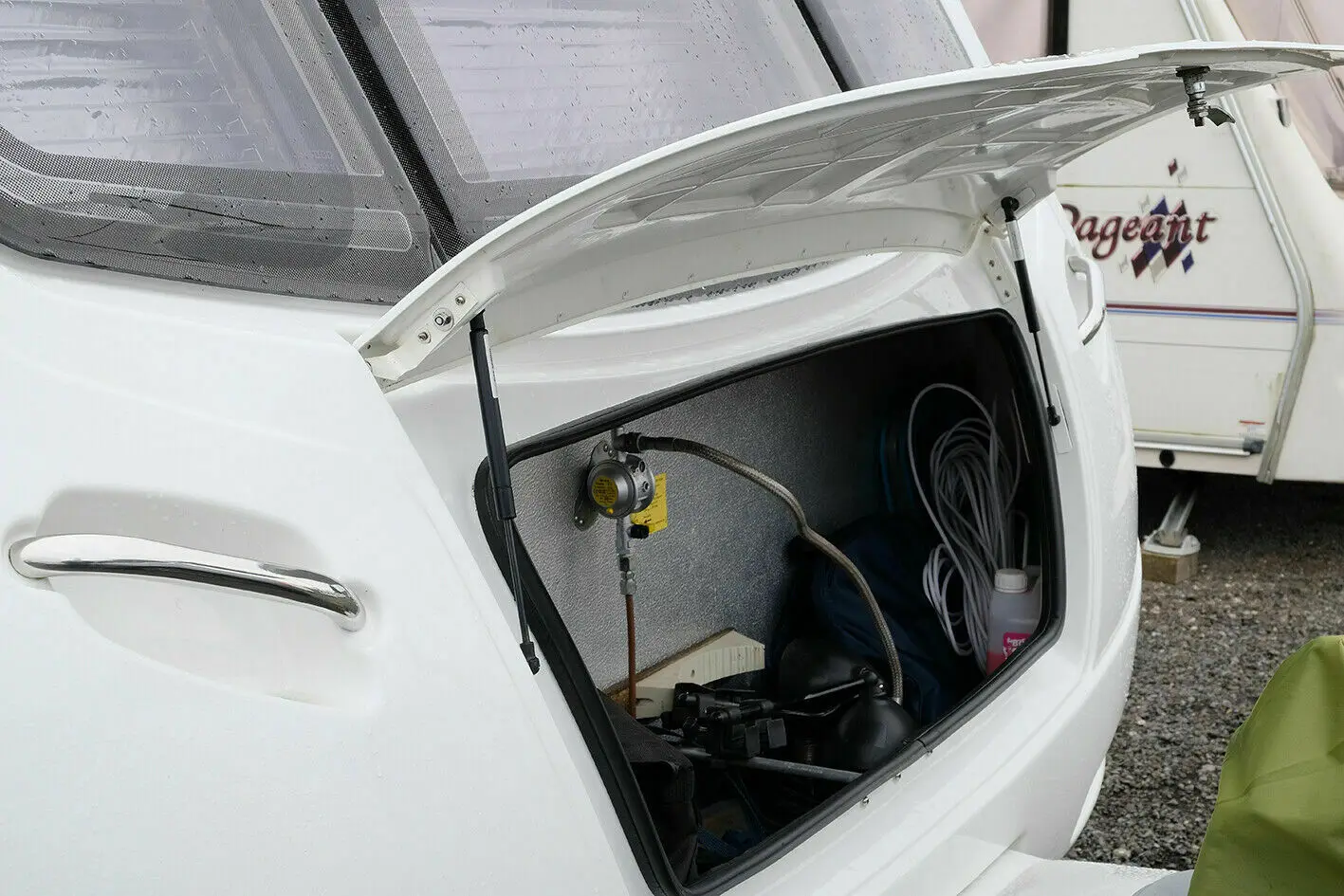 1 زوج 285 مللي متر الضغط 125N ل النوادي القمري ستيلار ليكسون كوادار سيارة الغاز الخلفي هود صدمة بار دعم تبختر محرك الملحقات