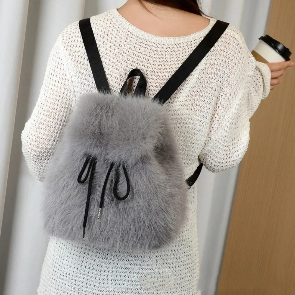 Zaino Y2k in pelliccia sintetica Borsa soffice leopardata con coulisse piccola Zaino in morbido pile invernale caldo