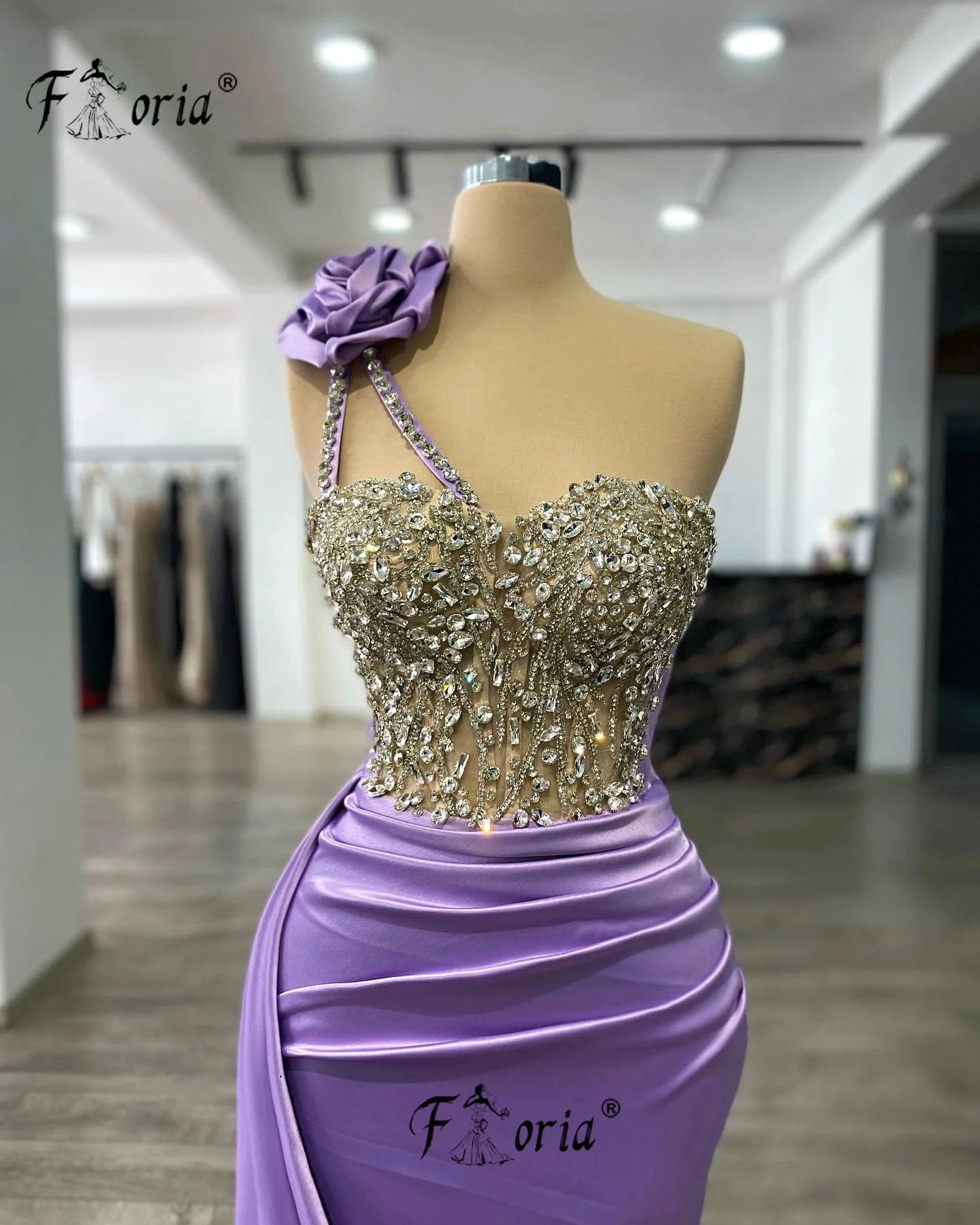 Elegant Purple Satin Prom Dress Beads Crystal Sexy Formal Evening Gown Customized Cocktail robes longues soirées élégante 2025