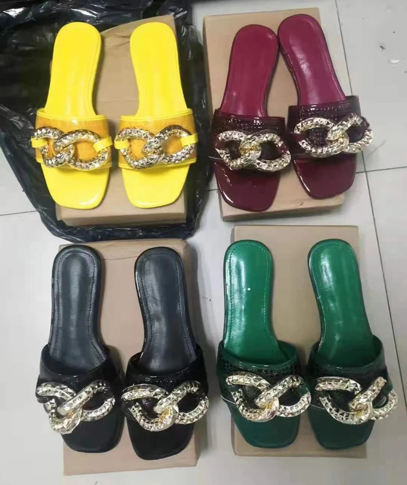 New Arrivals Designer Wholesale Summer Chain Women's Flat Slippers And Bag Set Beach Ladies Platform Sandals Matching Purse Set