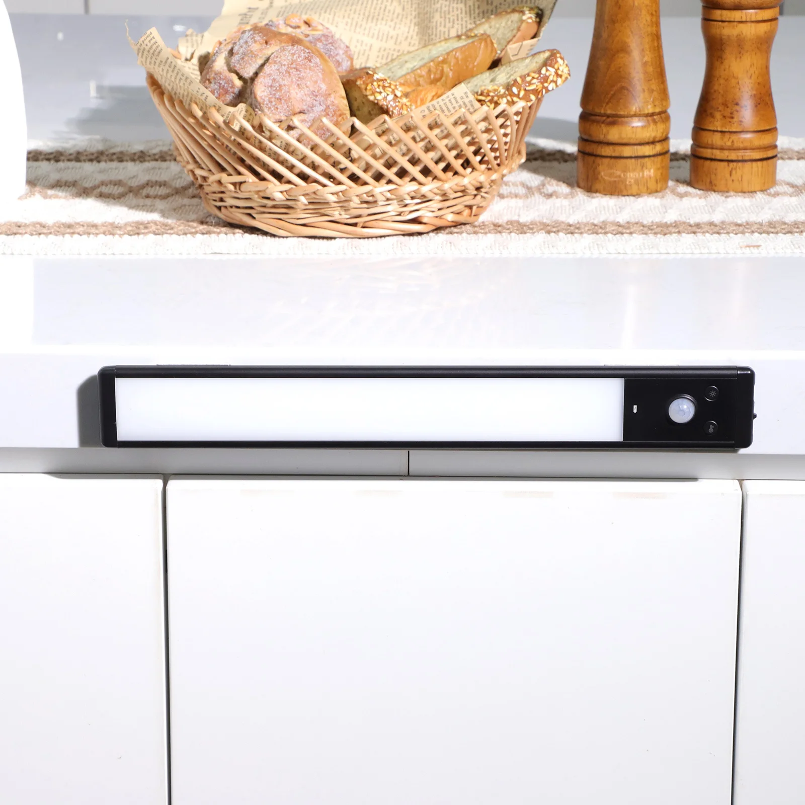 4 قطعة أضواء تحت الكابين الحركة المنشط Led أضواء ليلية للمطبخ تحت الخزانة تركيبة إضاءة الاستشعار البشري ليلة