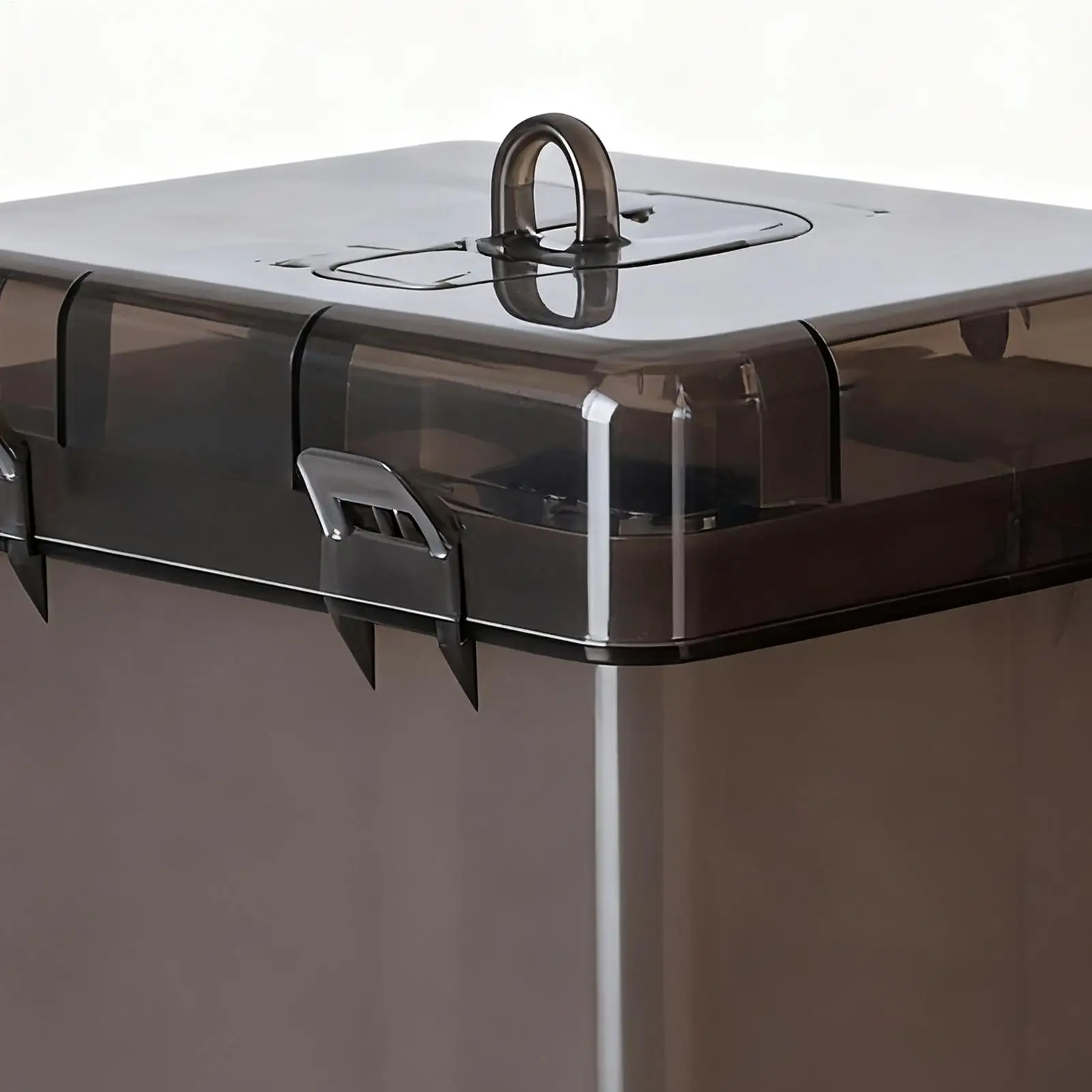 Estuche para cargador de motocicleta, protector resistente a los rayos UV, cargador de motocicleta a prueba de lluvia, caja de soporte para exteriores para almacenamiento de estacionamiento para todo tipo de clima