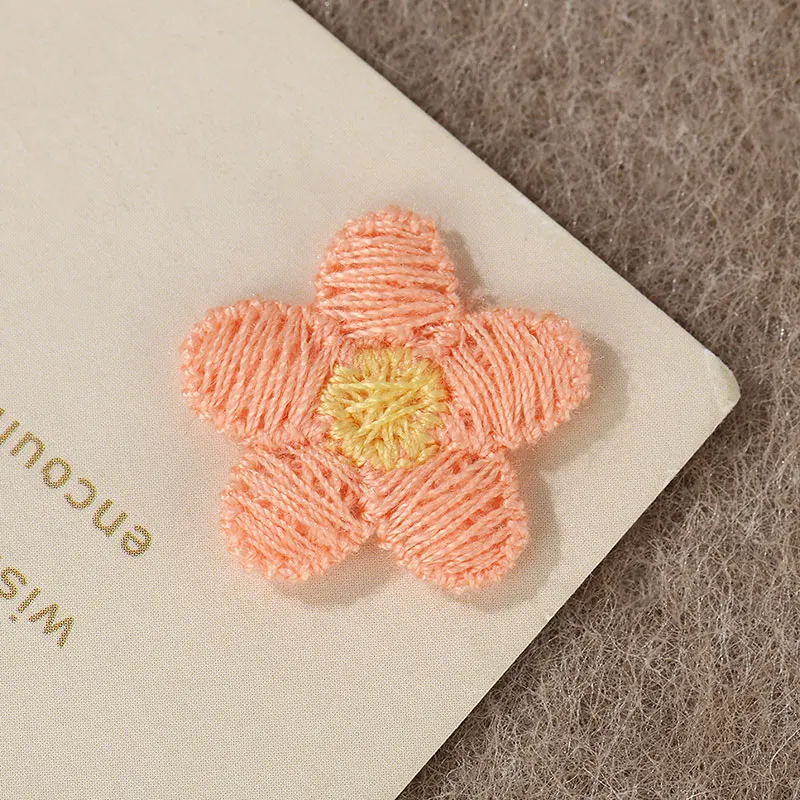 50 Stück Niedliche 3D-Gestickte Blumen-Applikationen für Kinderkleidung, Schuhe, Hüte, Dekorative Verzierungen, Aufnäher – Detail 4