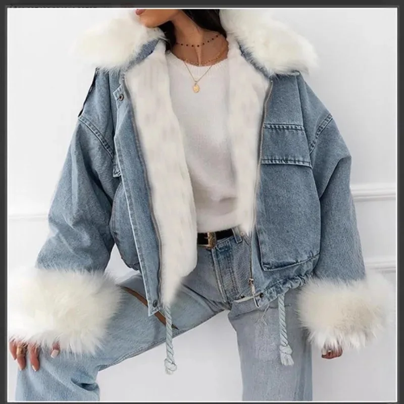 

2025 Autumn and Winter New Washed White Denim Short Fur Integrated Jacket