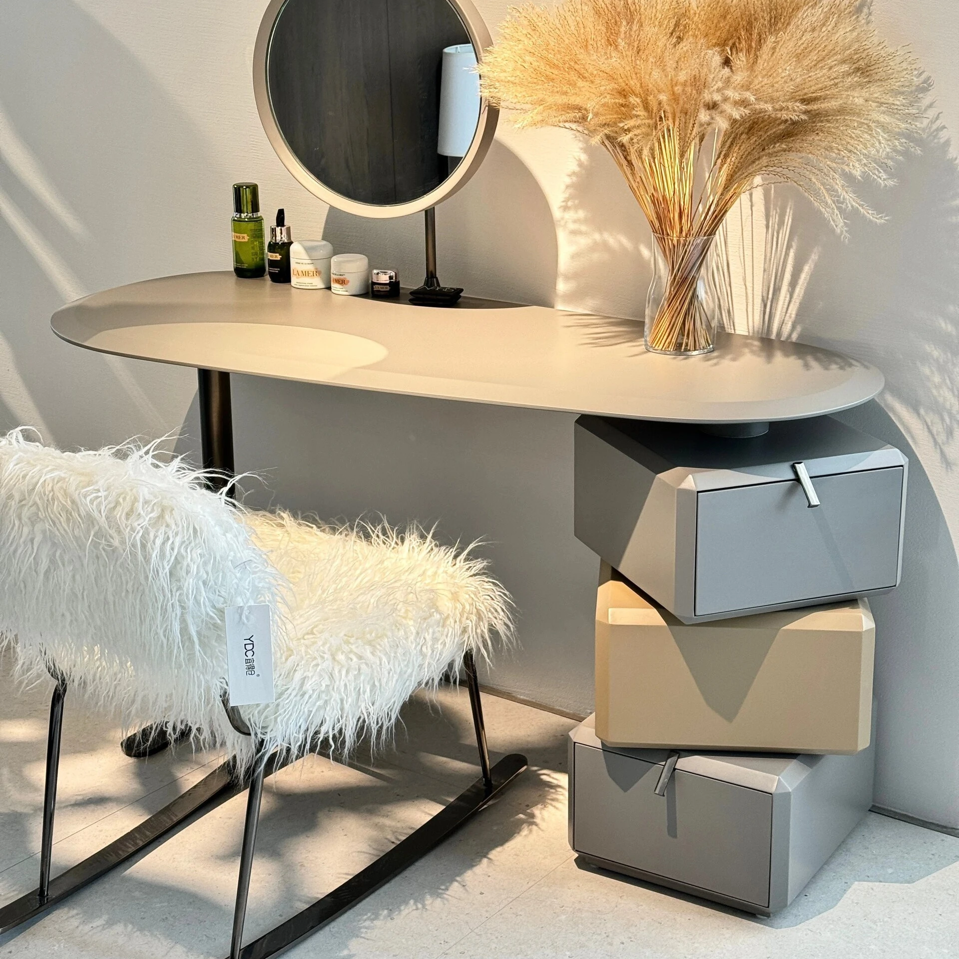 

Italian Light Luxury Minimalist Dressing Table High-End Bedroom Modern Simple Storage Cabinet Integrated Small-Sized Hotel