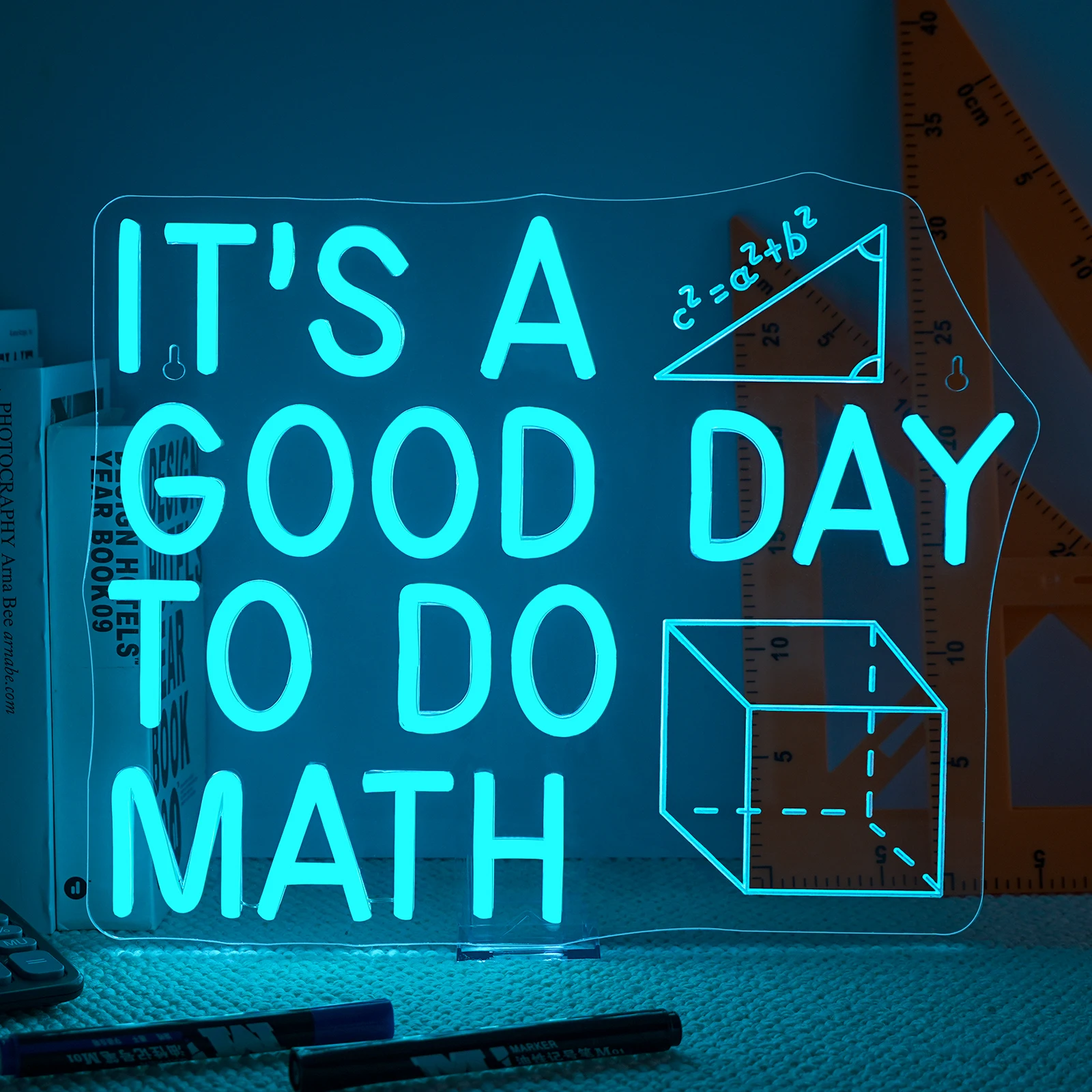It's A Good Day To Do Math Neon Sign USB-Powered Light Sign Wall Decor for Classroom Math Teacher Gift Home Office Study Room 