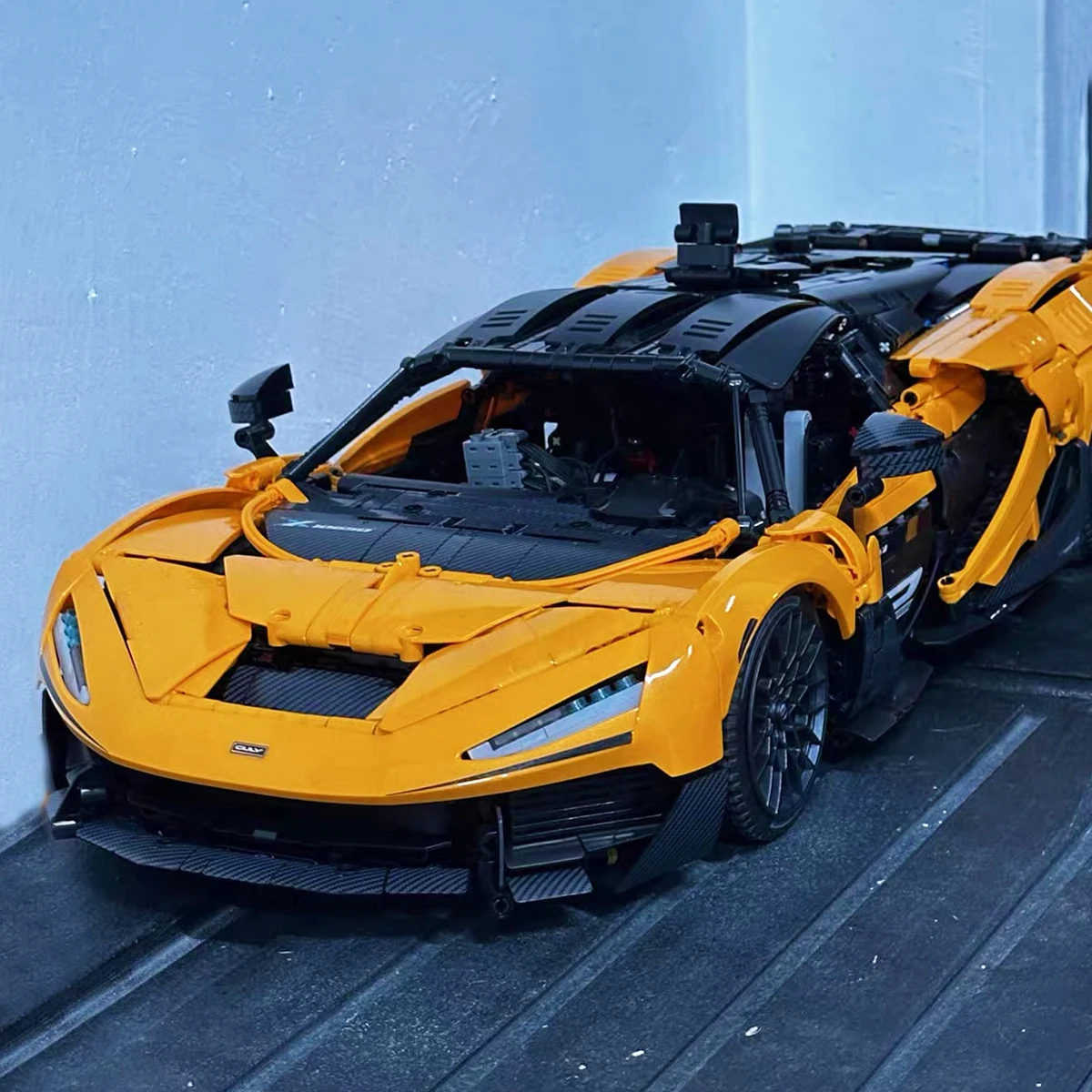 

1:8 Technical Series Orange Sports Car Building Block City Mechanical Speed Racing Vehicle Model Bricks Toys For Kid MOC