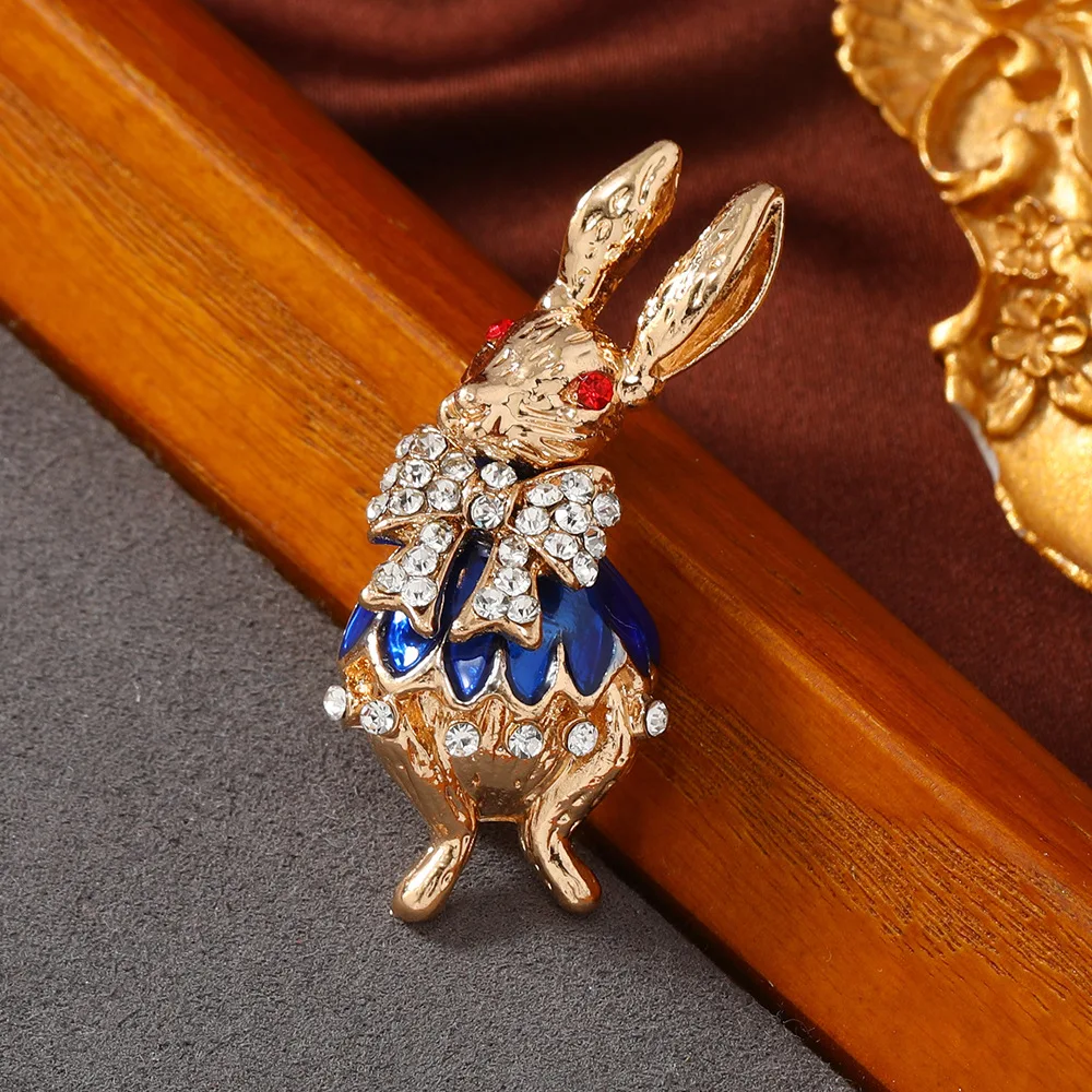 Cute glaze rhinestone rabbit brooch new retro shawl anti-exposure pin corsage decoration holiday party girl jewelry gift