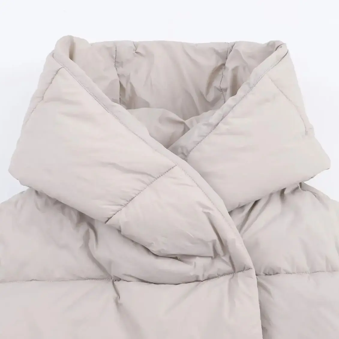 2025 امرأة الموضة الأوروبية والأمريكية نمط شتاء جديد مقنعين سترة القطن وسادة مبطنة الرجعية سترة طويلة الأكمام ملابس خارجية #3