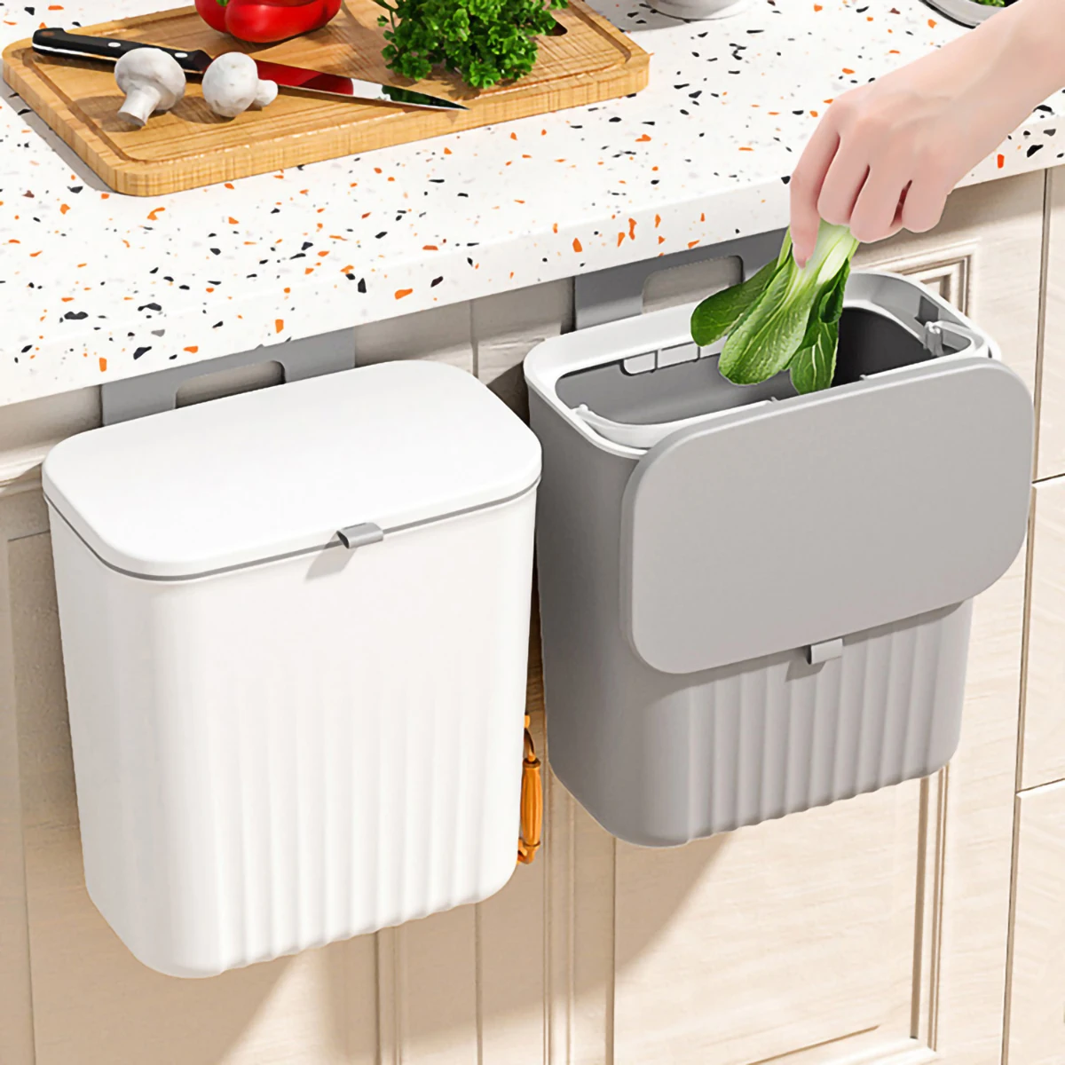 1/2PCS Wall Mounted Trash Can Household Waste Bin Hanging Bathroom Trash Can With Lid Food Garbage Bin Kitchen Accessories