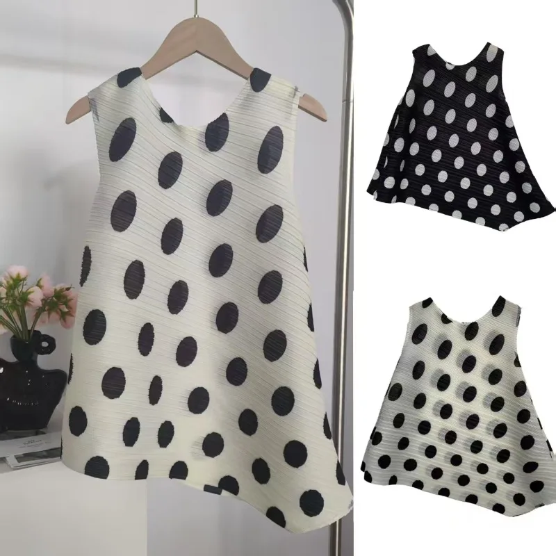 

Miyake Pleated T-shirt Polka Dot Printed Top Loose Vest Design Round Neck Sleeveless Commuter Fashion Light Tee Women Clothing
