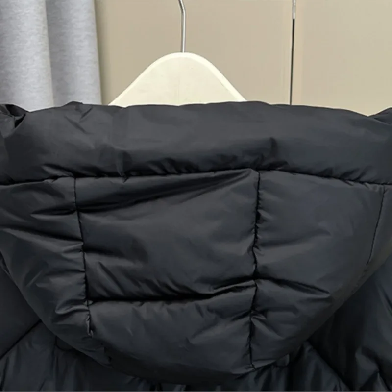 XXXXXXL موضة حجم كبير سترة نسائية 2025 شتاء جديد منتصف طول على شكل قلب تنقش مقنعين الدافئة سستة سترة مبطنة 2528