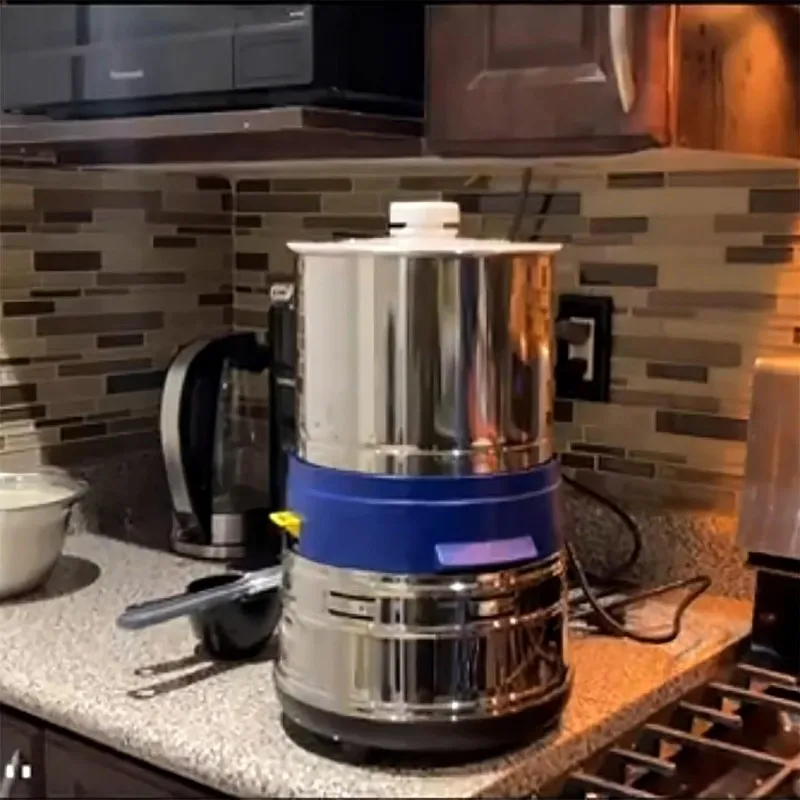 Efficient small chocolate machine suitable for restaurants and kitchens