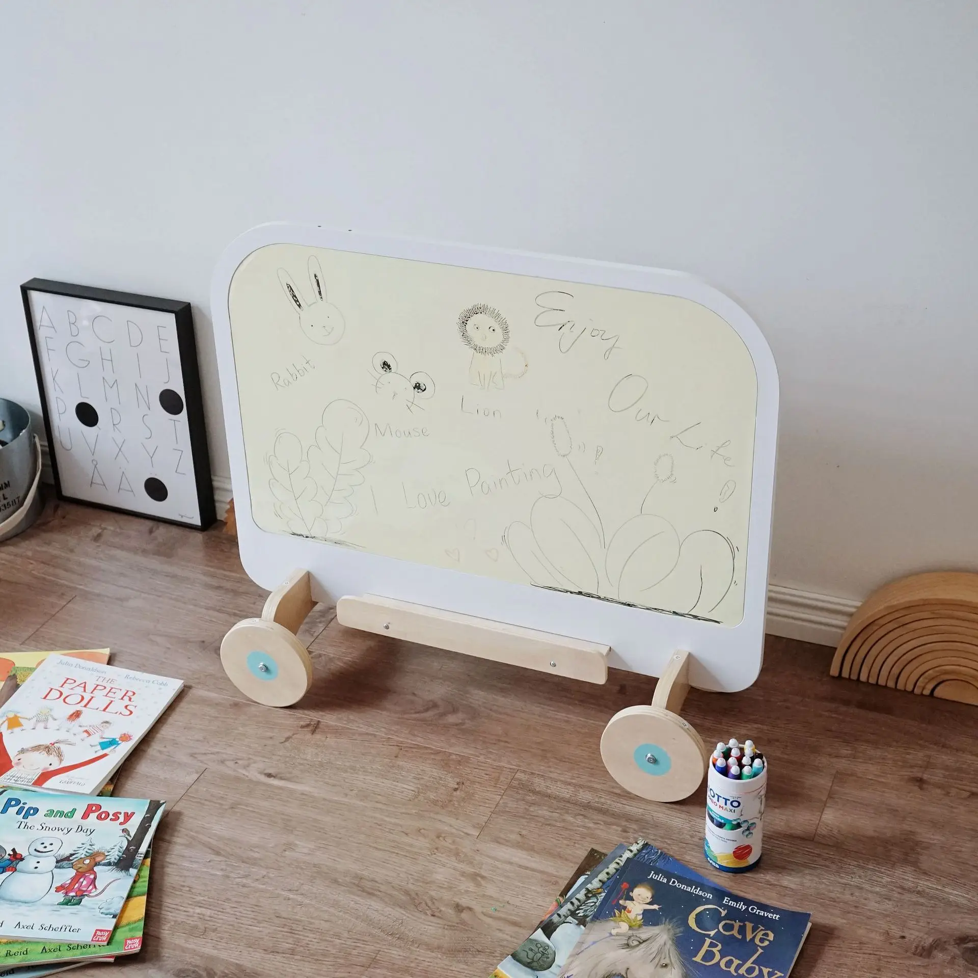 Korean children's room floor-to-ceiling bookshelf wooden rabbit picture book rack painting board two-in-one multi-layer book sto