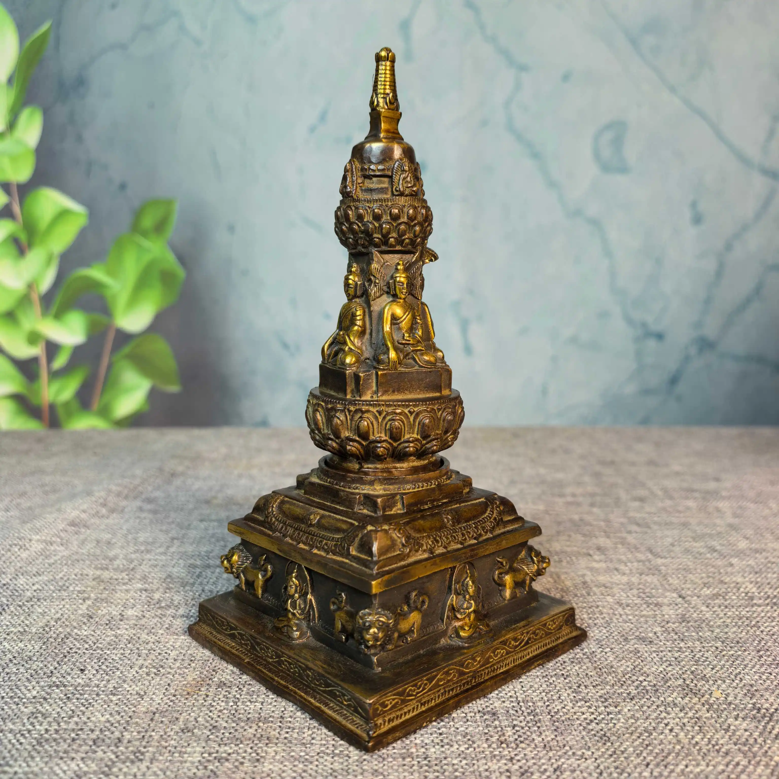 Folk Old Brass Shakyamuni Buddha Pagoda Buddha beast pattern stupa Ornaments Worship Hall Town house Exorcism
