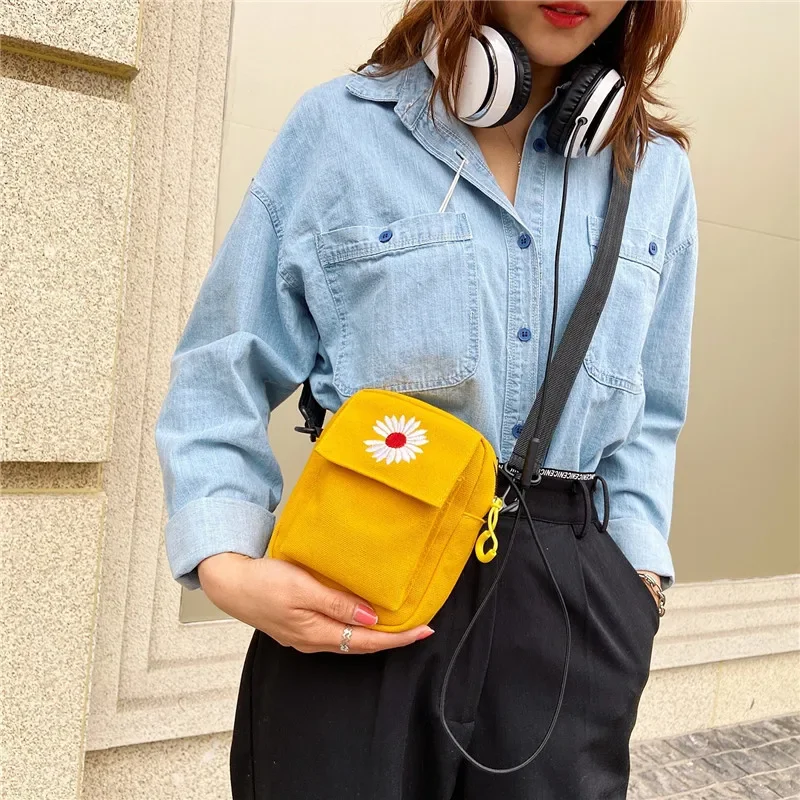 Women's Single Shoulder Bag Fashion Solid Color Casual Handbag Outdoor Daisy Canvas Handbag Zipper Cross-body Bag Messenger Bag