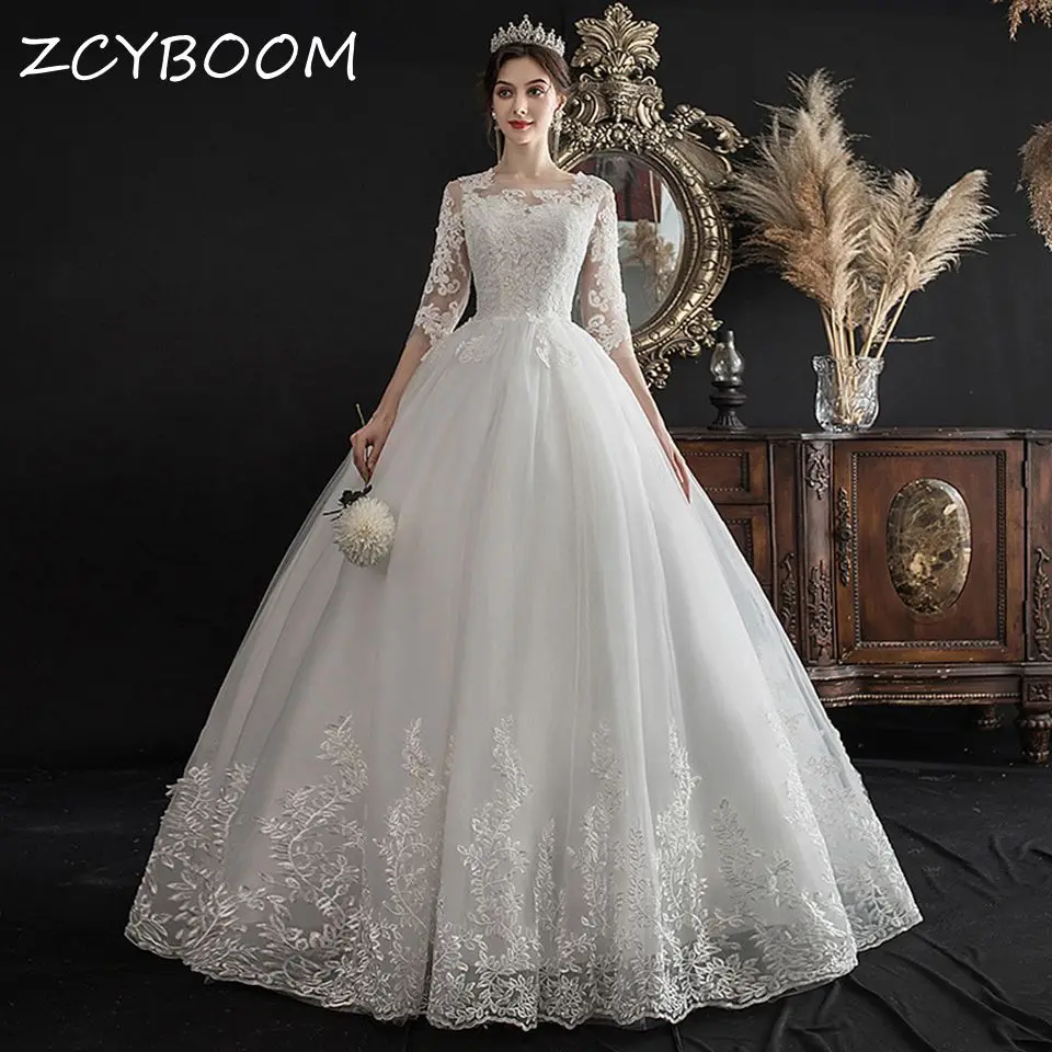 

Romantic Lace Appliques A Line Wedding Dresses Three Quarter Floor Length Backless Court Train Tulle Bridal Gowns Robe de Mariee