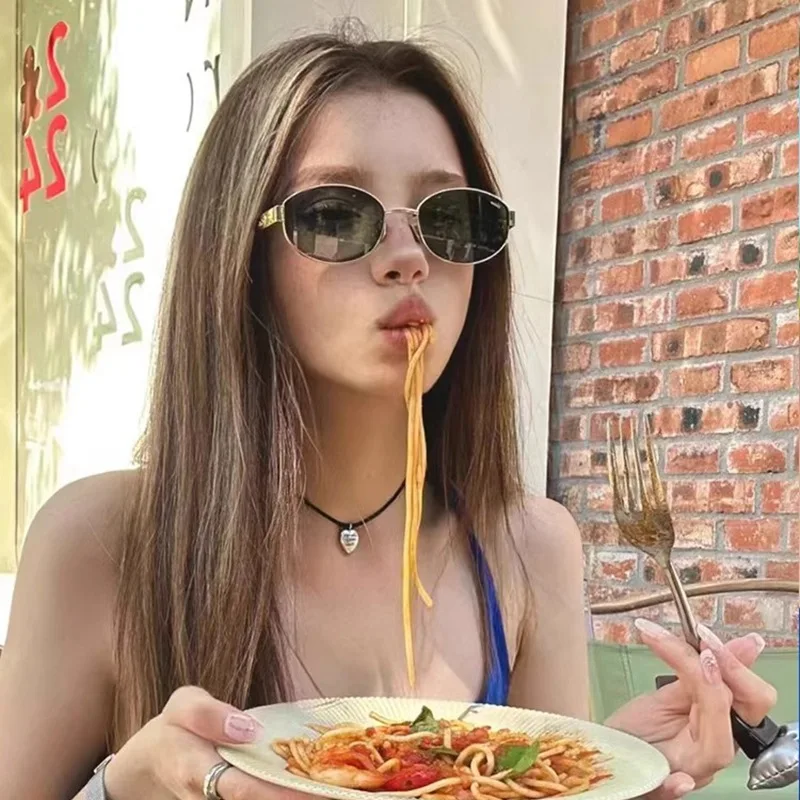 كوريا الجديدة البيضاوي سبيكة النظارات الشمسية النساء INS الشارع النار ظلة نظارات الغبار يندبروف ركوب نظارات UV400 النظارات الشمسية #4