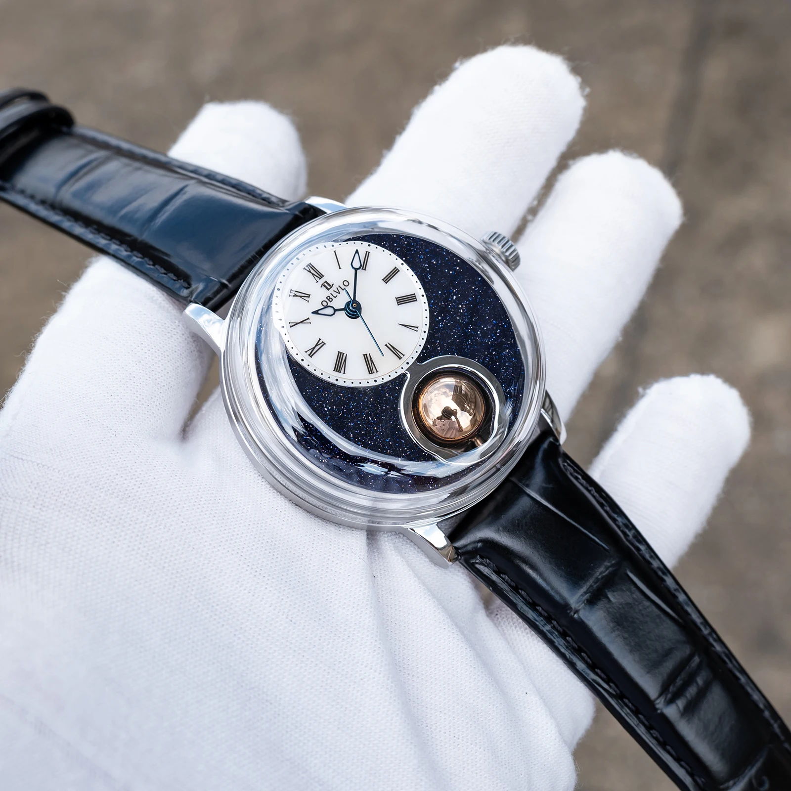 OBLVLO メンズ 316L ステンレス鋼機械式自動時計中空星空 24 時間表示レザーストラップクラシック腕時計