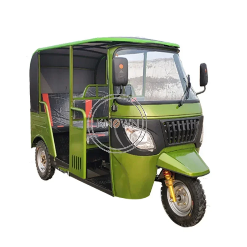 Green Color Gasoline Adult Tricycle Passanger Bicycle with 3 Wheel Tuk Tuk Car Mobile Taxi Mobility Scooter Vehicle