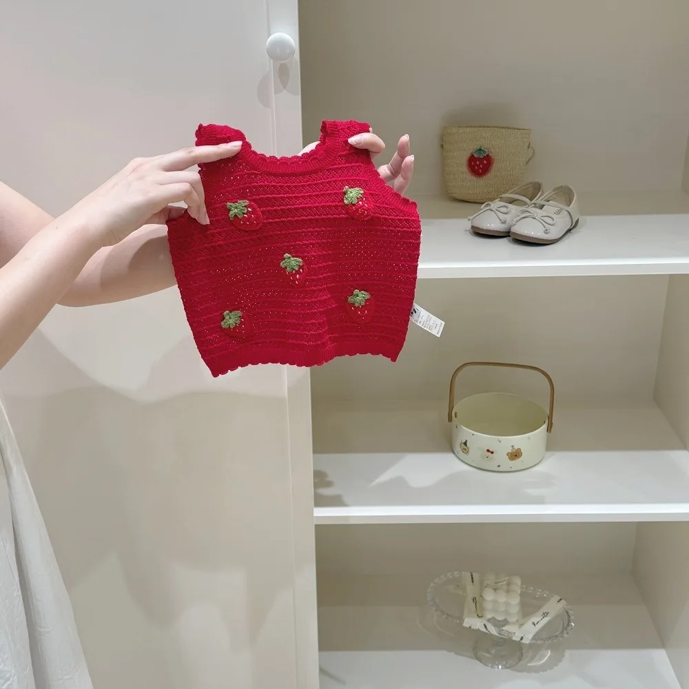 Girls' Summer Fashion Suit New Style Baby Tank Top Wide Leg Pants Cute Strawberry Kids Fashion Two Piece Set