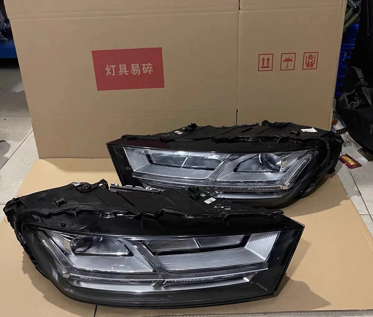 For Audi Q7 Headlight Headlight Assembly original OEM 2019 European version