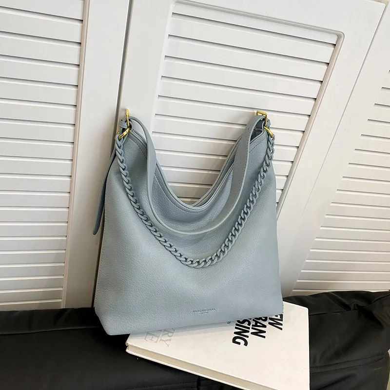 

PU Tote Bag Women's Casual Handbag Large Capacity Simple Shoulder Bag Women's PU Leather Handbag Commuter Chain Tote Package