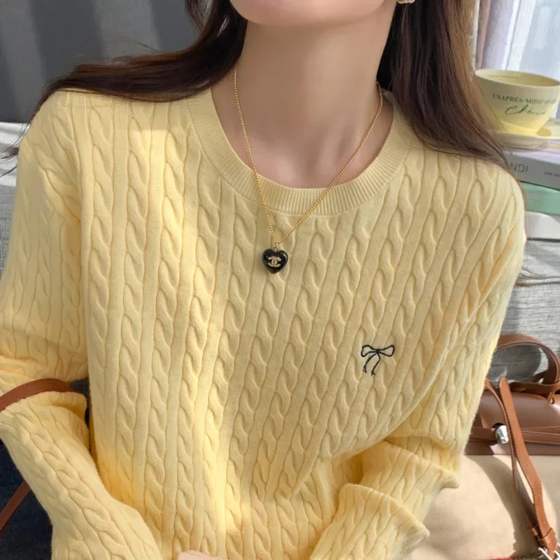 Camisola feminina outono camada base camisa bordada moda estilo de viagem amarelo malha manga longa baixo em torno do pescoço