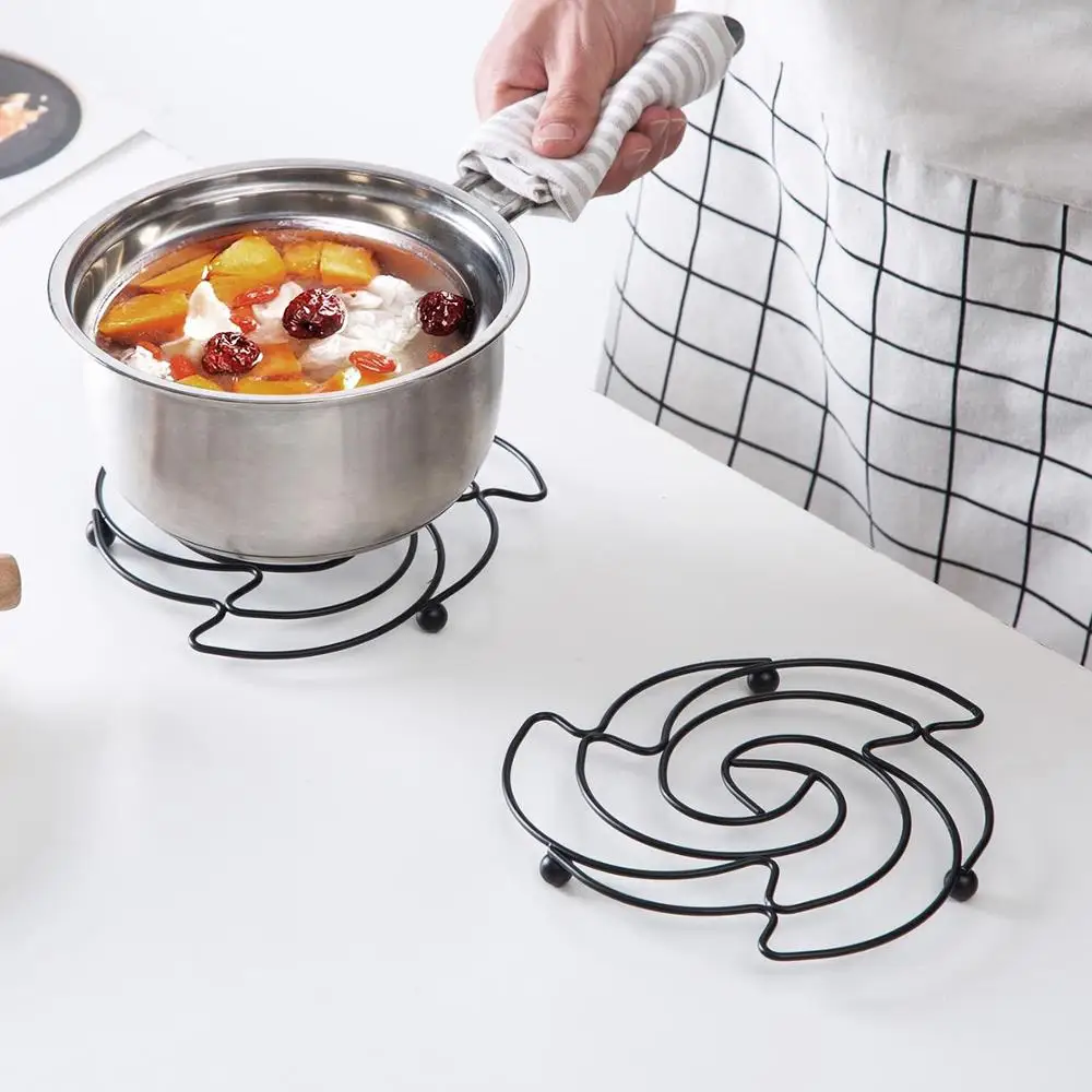 Mantel Individual de hierro creativo, alfombrilla para olla, soporte redondo, utensilios de cocina calientes, manteles individuales, posavasos para bebidas, herramientas de cocina