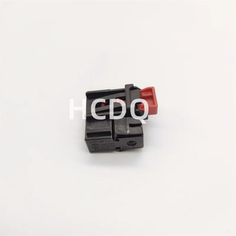 The original 1K8 972 928 female automobile connector plug shell and connector are supplied from stock