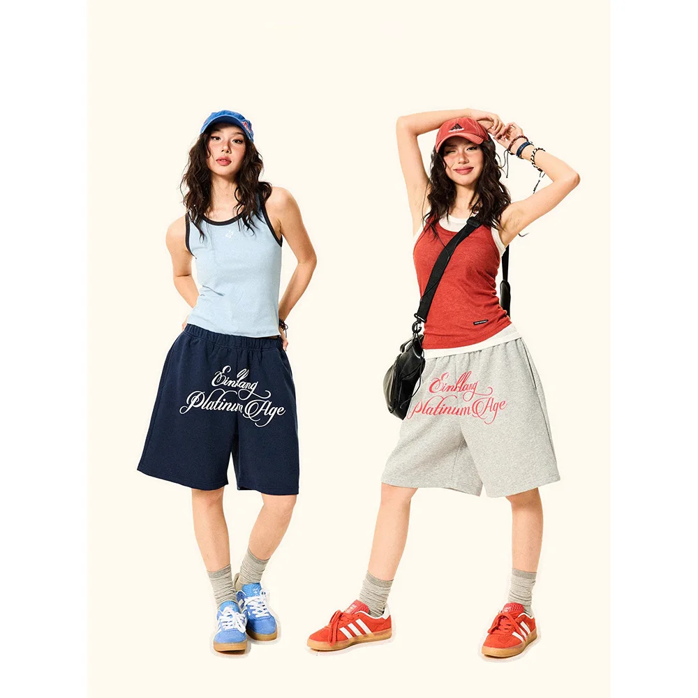 Повседневные шорты с буквенным рисунком