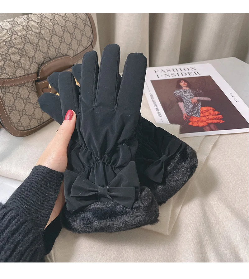 Fashion Women Gloves Autumn Winter Cute Warm Wrist Mitts Full Finger Mittens Women Outdoor Sport Female Driving Ski Touchscreen