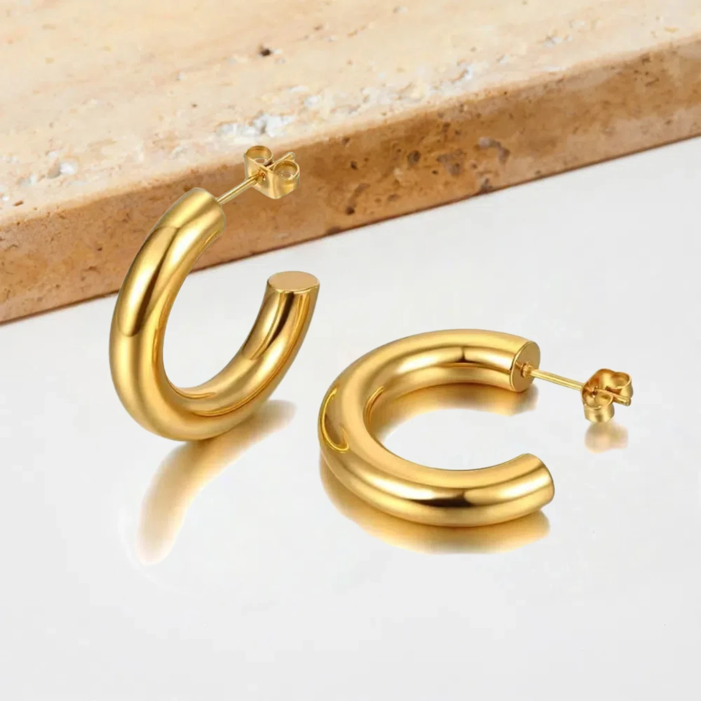 

Punk Fashion Smooth Circle Round Earring Female Gold Color Stainless Steel Letter C Charm Stud Earrings For Women Jewelry Gift