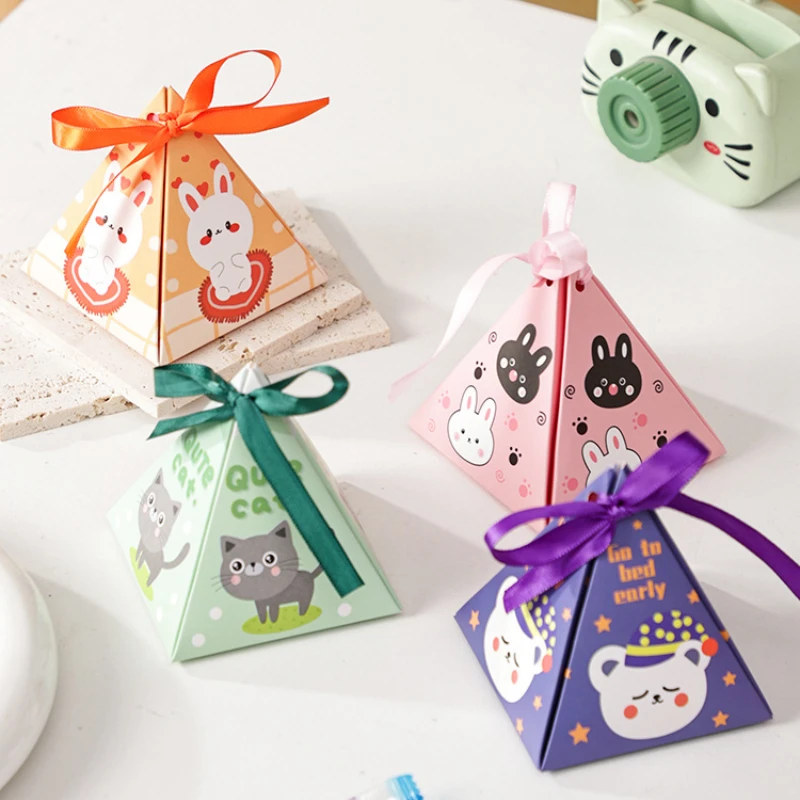 

Triangle Shape Cartoon Animal Candy Box Cute Packaging Bag Party Supplies with Ribbon Tag Birthday Party Decors Gift 2025 New