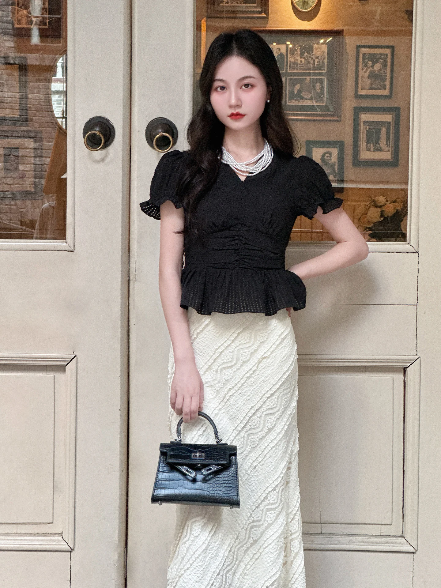 

Manle Ci Small Na Pepper Women's Faion High Waist Straight Skirt ort Sve V-Ne Two-Piece Set Korean Sle Waist Cin...