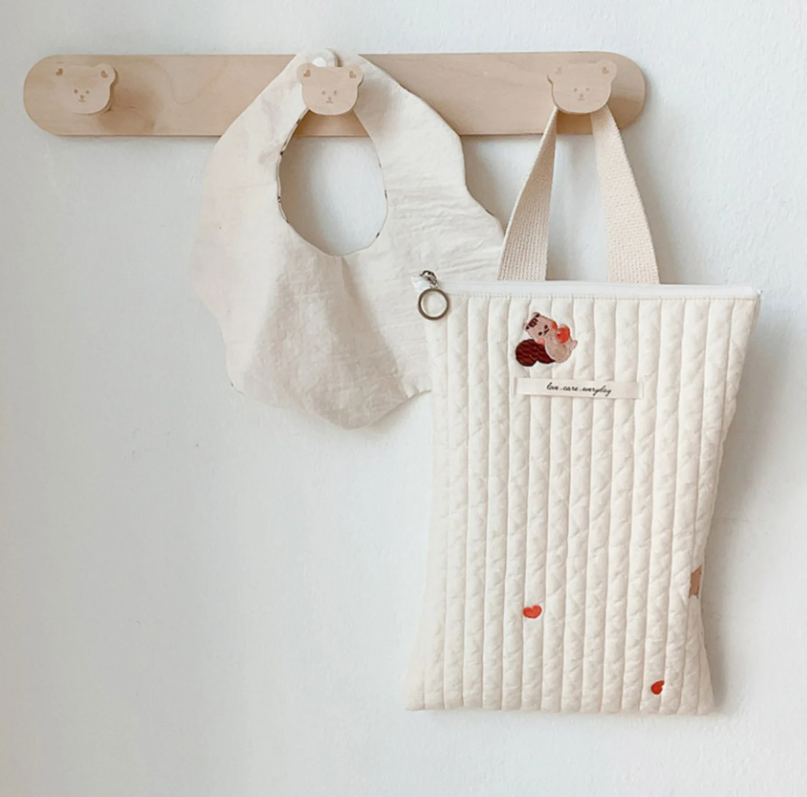 Gesteppte Mama-Tasche, Windel-Wickeltasche, Baby-Sachen-Organizer, Mini-Handtaschen, Caddy-Aufbewahrungstasche für Mama, niedlicher Bär, Babyzubehör