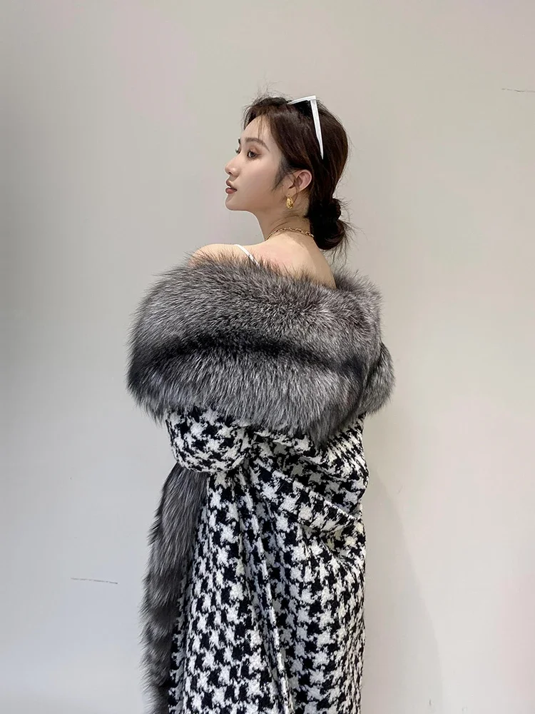 

Houndstooth Woolen Real Fur Coat For Women 2024 New High-end Luxury Winter Silver Fox Fur Collar Long Parkas with Belt