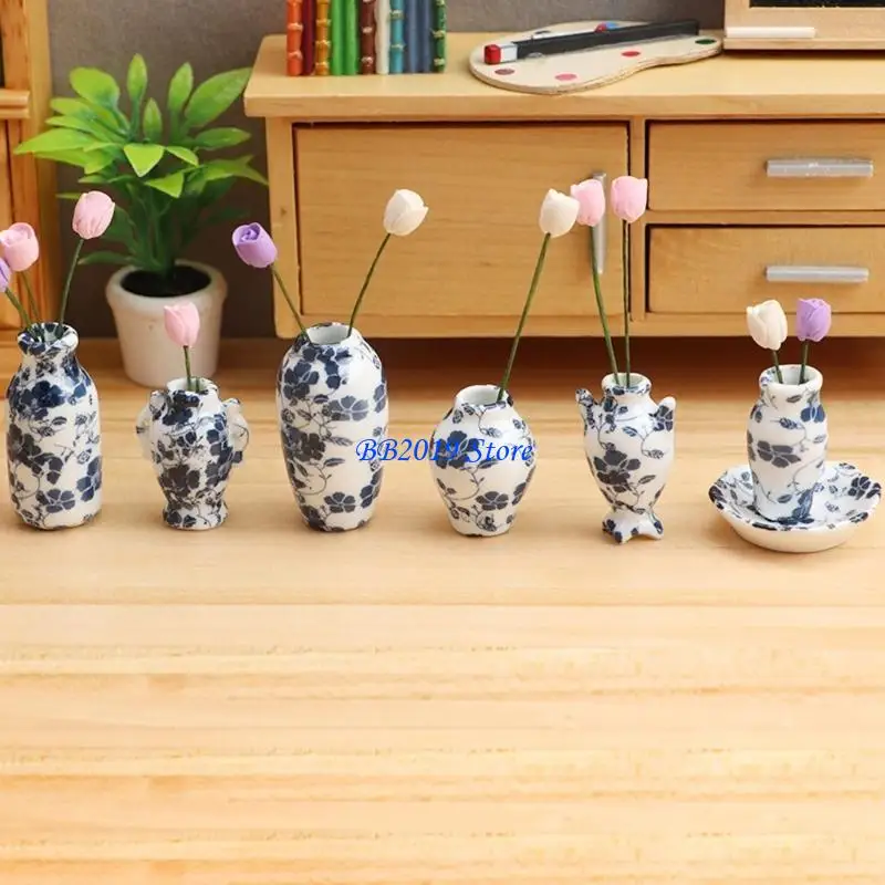 Q0KB 1:12 DOLLHOUSE Miniature Acessory Ware Mini delicado azul e branco Móveis porcelana Decoração para Doll House 7 Pcs