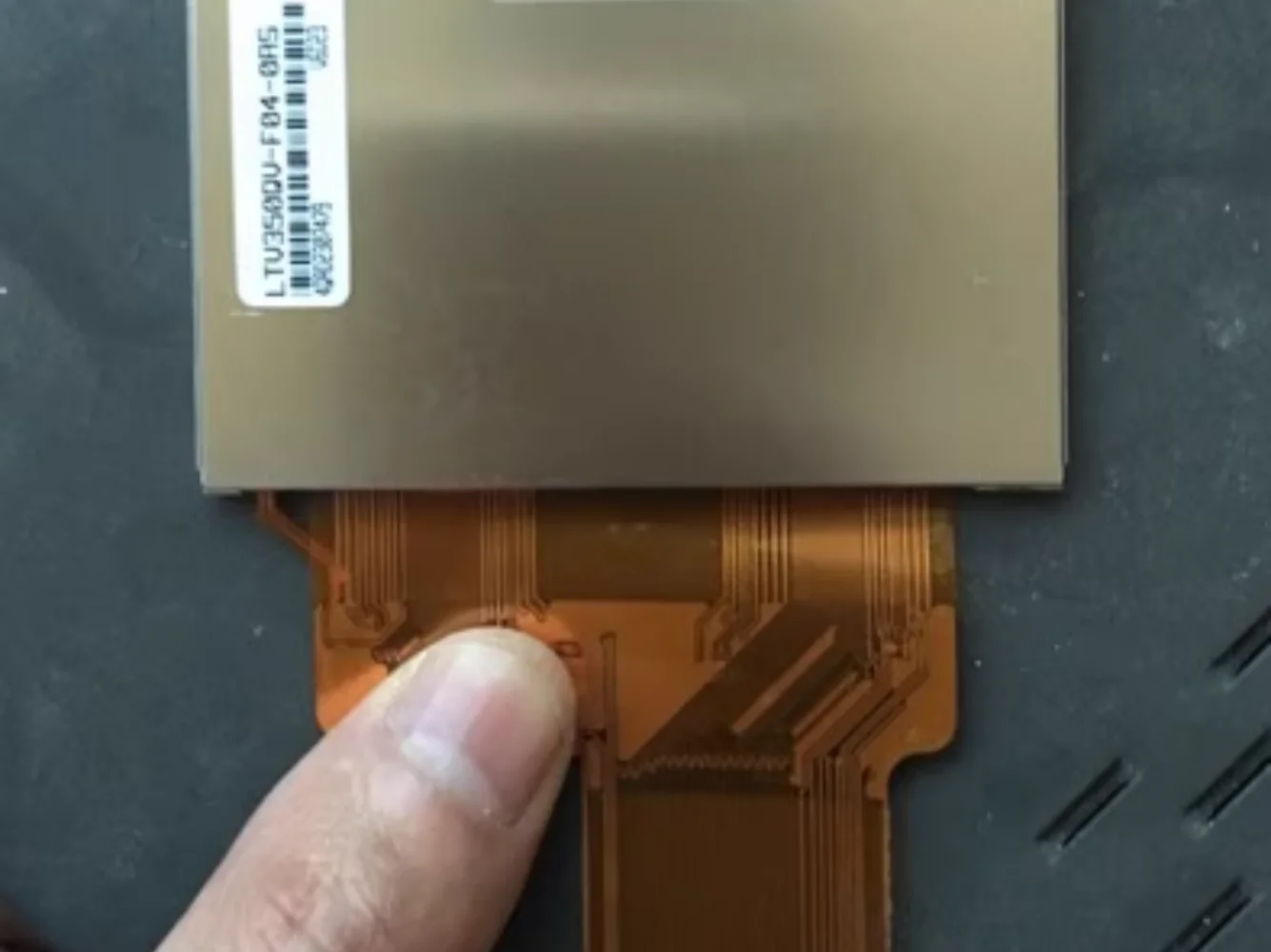 

ltv350qv-f04 LCD display screen
