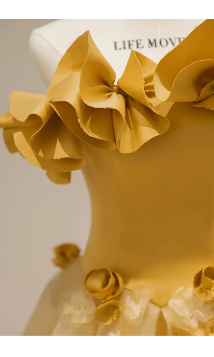 فستان سهرة أصفر أنيق بدون حمالات فستان حفلة موسيقية برباط من الخلف مصنوع يدويًا فساتين حفلات الزهور