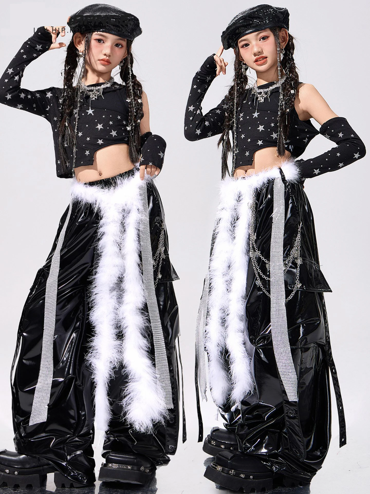 ชุดเต้นฮิปฮอปสีดำสำหรับเด็กผู้หญิง เสื้อครอปโชว์เอว กางเกงหนัง แขนยาว ประดับเลื่อม ชุดเต้นแจ๊ส ชุดแสดง รุ่น BL18188