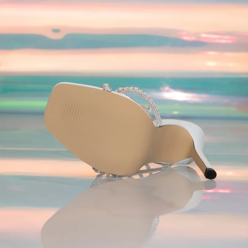 اللؤلؤ الصنادل المصارع رقيقة حزام لف النساء صنادل عالية الكعب حفلة الشارع نمط مثير خنجر الكعوب 11 سنتيمتر الأبيض