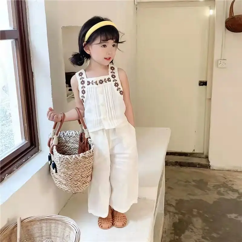 

Children's Two Pieces Sets Square Collar Embroidery Button Camisole Top Korean Summer Girls Cotton Hemp Pockets Wide Leg Pants