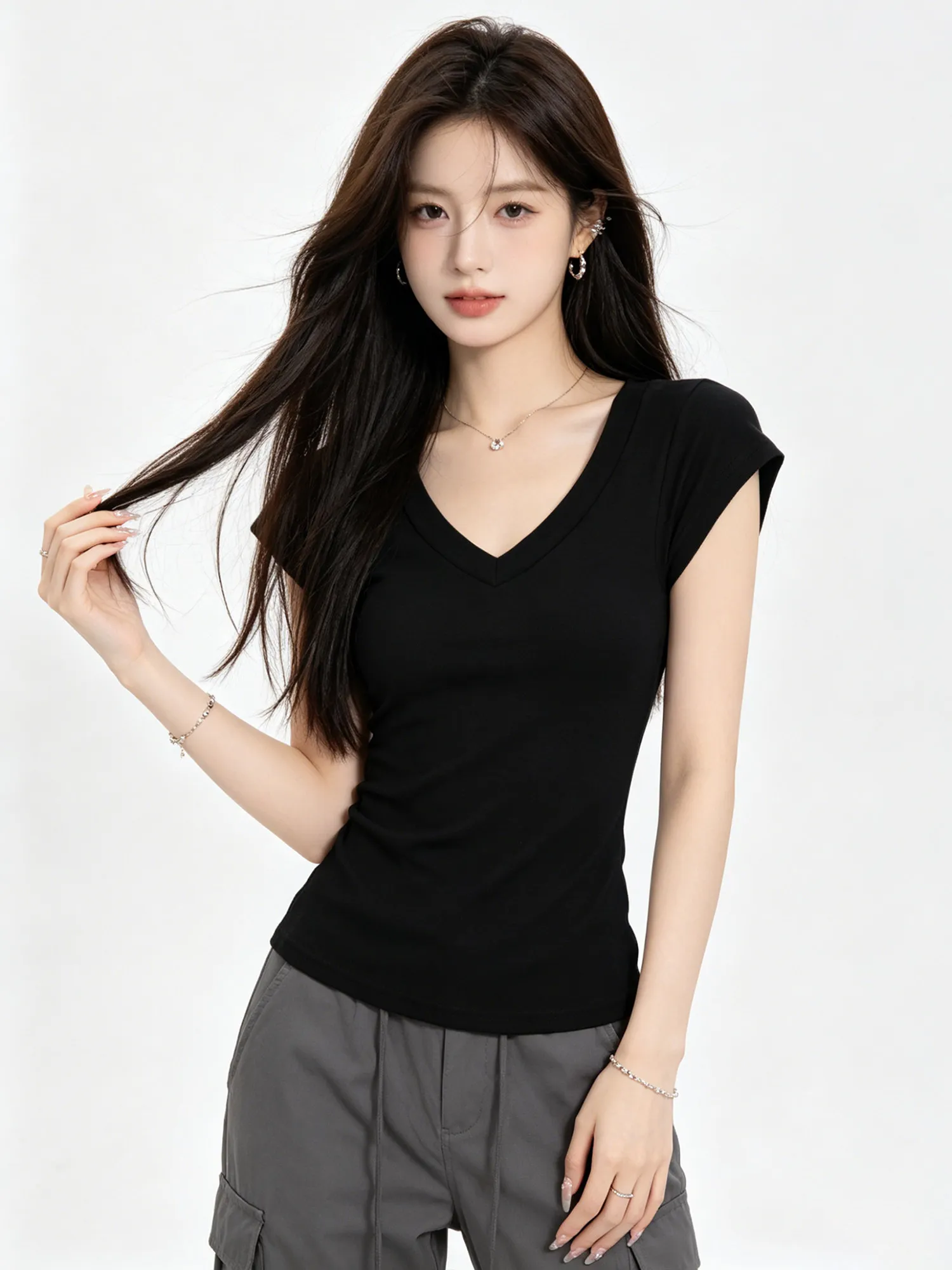 Black Slim Fit Base Shirt Summer 2026 New Lazy Shoulder Batwing Sleeve V-neck Short Sleeve Tight T-shirt Women Comfortable So...