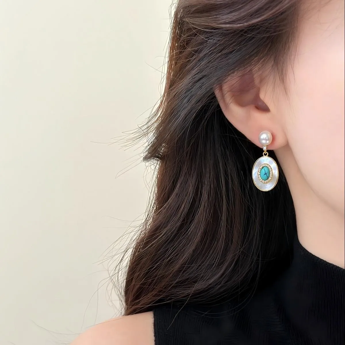 

WT-MPE174 Luxury Natural Mother Of Pearl Earrings With 925 Silver Pin For Girls Anniversary Jewelry