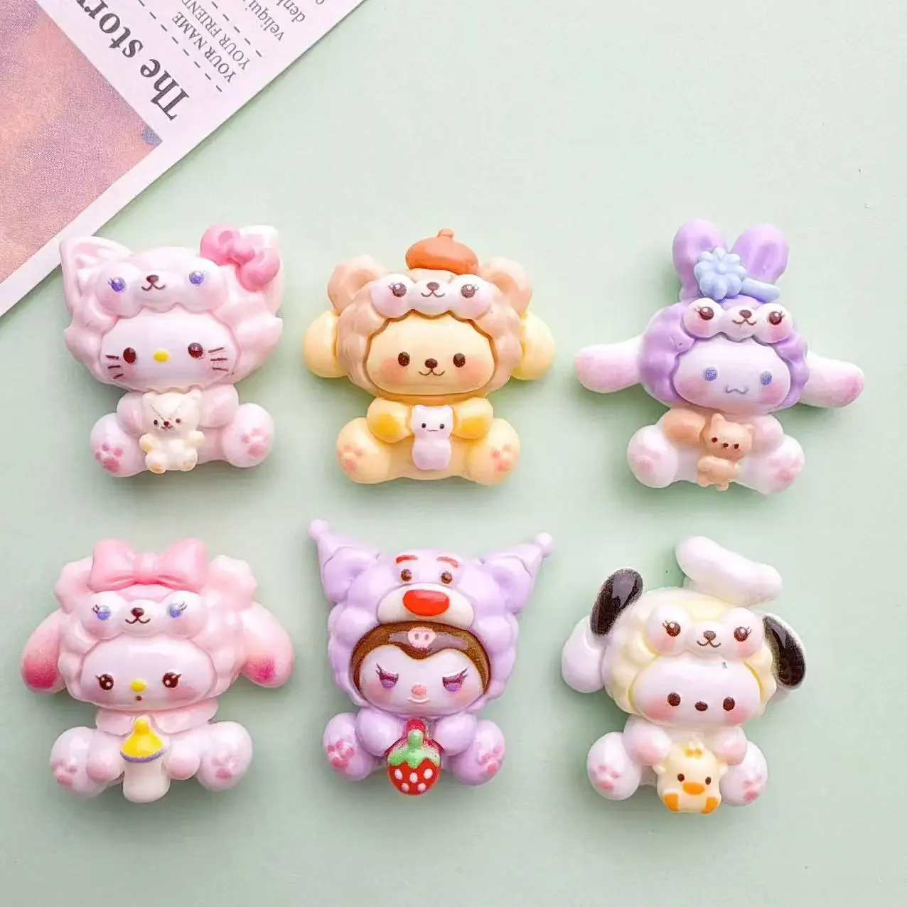 5 piezas de cabujones de resina Sanrio Milk Melody de base plana, dijes para fundas de teléfono móvil DIY, dijes de resina de fresa Kuromi hechos a mano