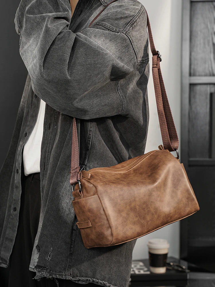

Trendy Korean Style Men's Crossbody Bag Casual Leather Shoulder Bag round Tube Bag New 2026 Soft Surface PU Material