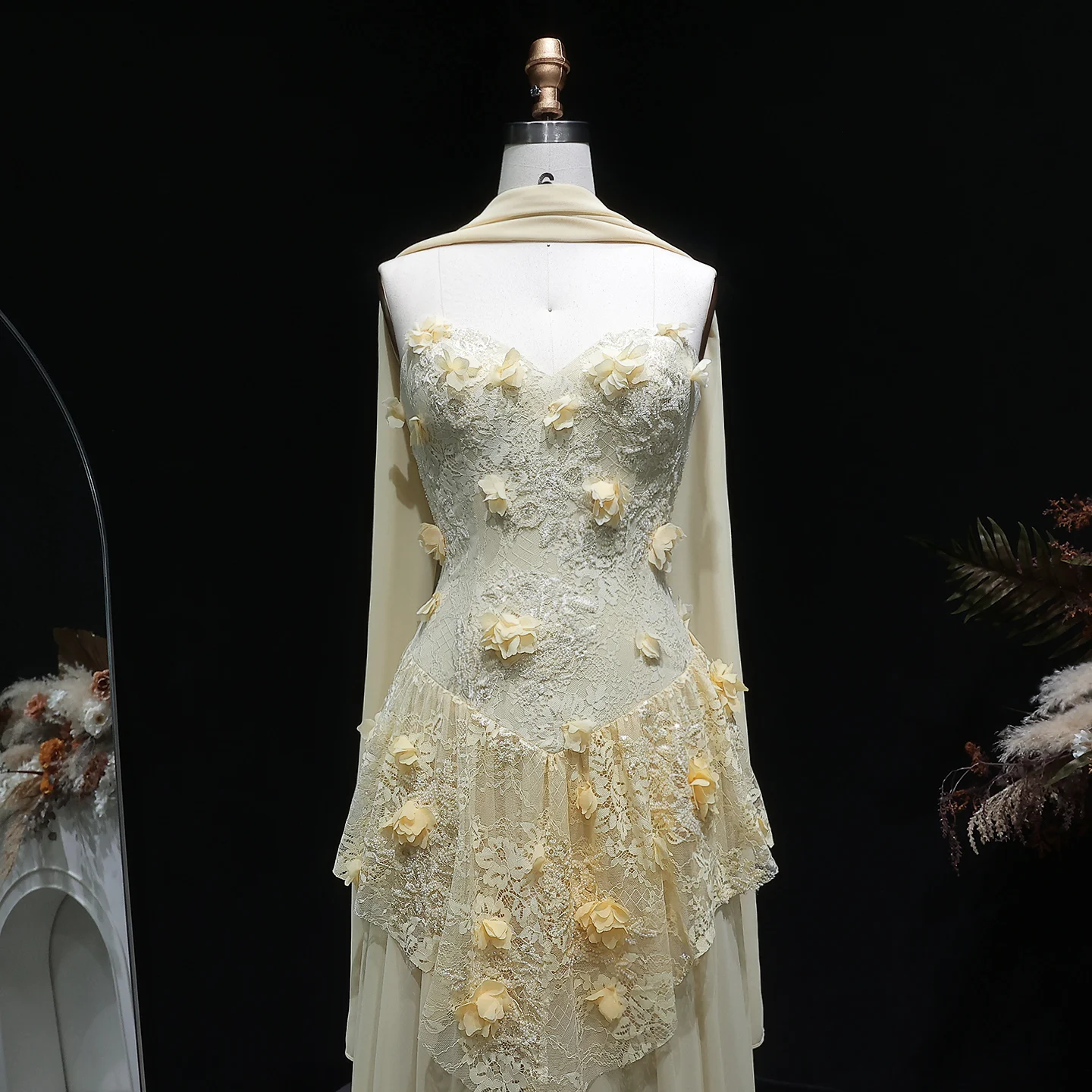 Sharon Said Luxuriöses Hellgelbes Abendkleid mit Off-Shoulder-Ausschnitt und 3D-Blumen 2026 Damen Hochzeitsfeier Ballkleider SS654 Maßanfertigung – Detail 8