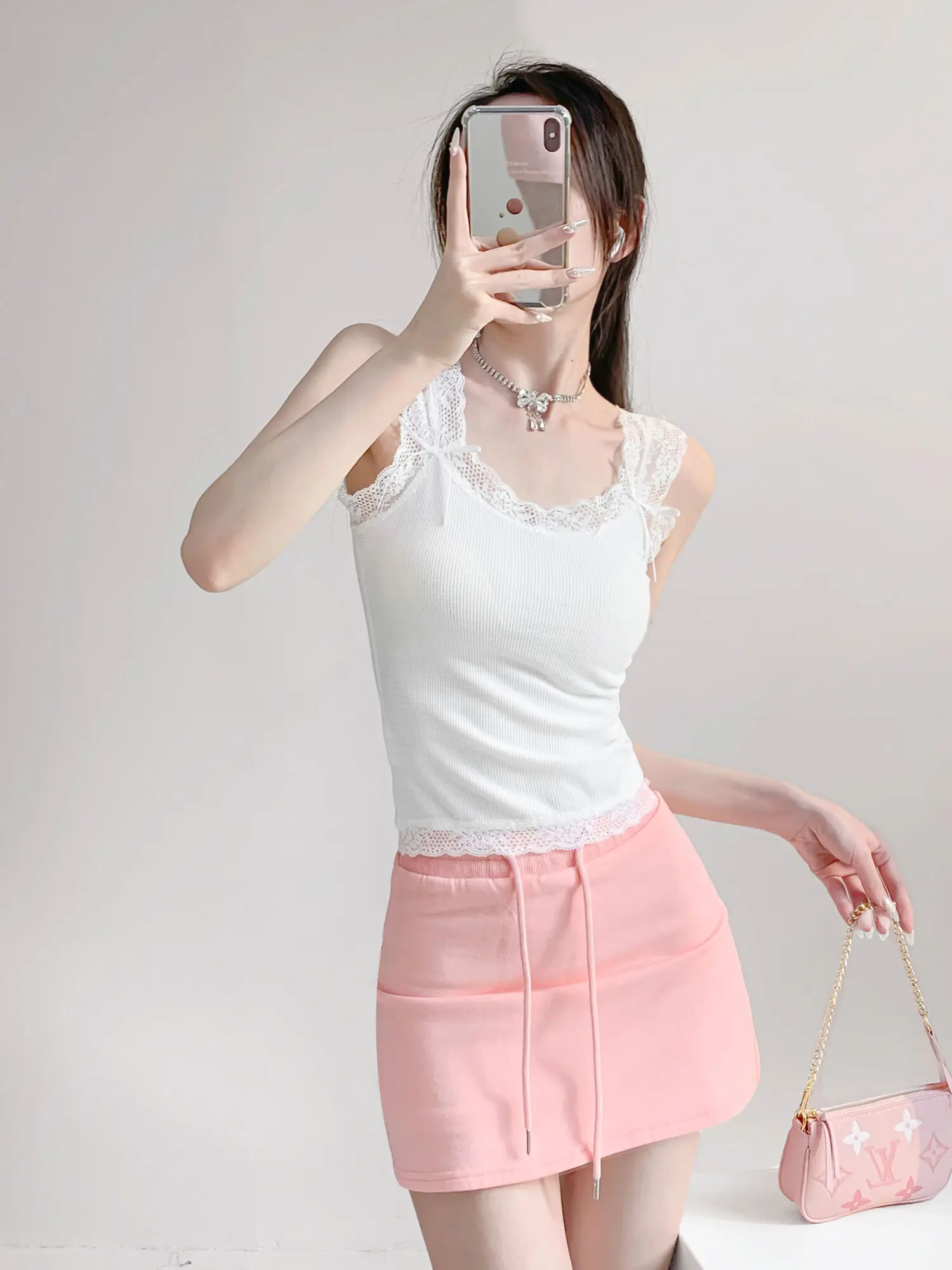 Summer New 2024 Lace Splicing Bow Low Collar Sling Vest Women's Sweet Girl Cinching Waist Solid Slim Knitted Short Top ZNVI