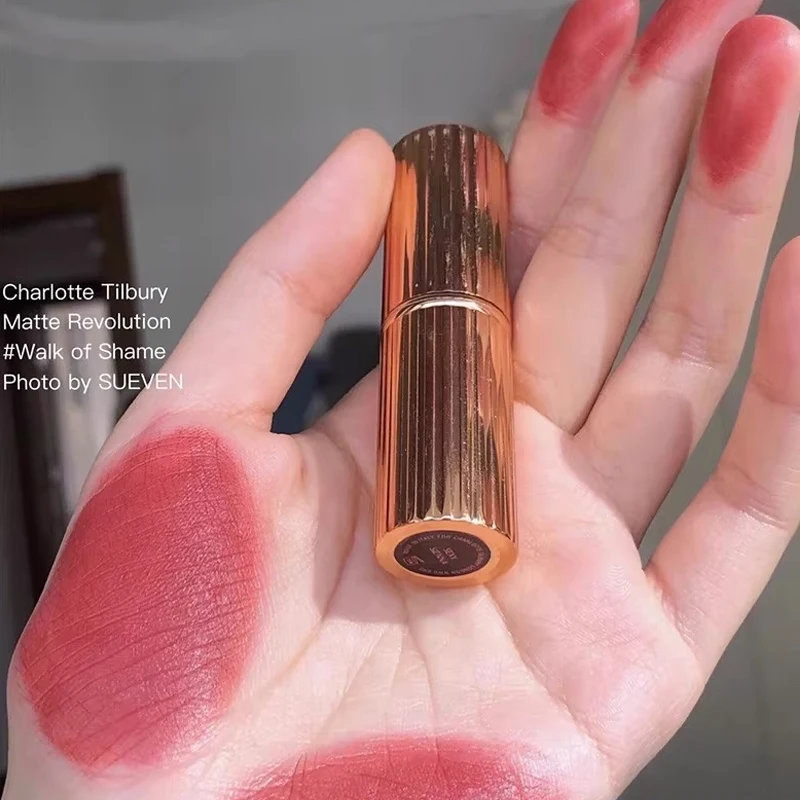 C/T Walk of No Shame Lipstick Lip Gloss Moisturizes The Lips Brightens The Complexion Improves The Original State of The Lips